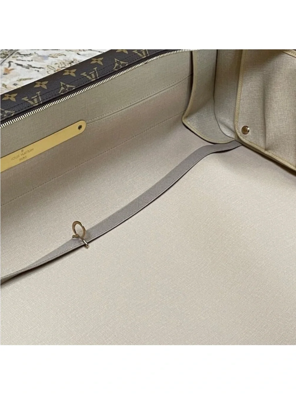 Louis Vuitton iconic louis